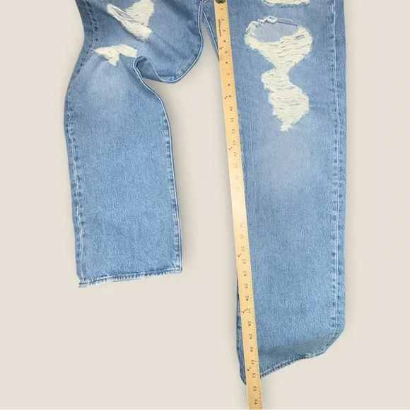 Levi’s 501 Jeans 38x34 Y2K Distressed Light Wash Straight Leg Denim Mens - Picture 3 of 10